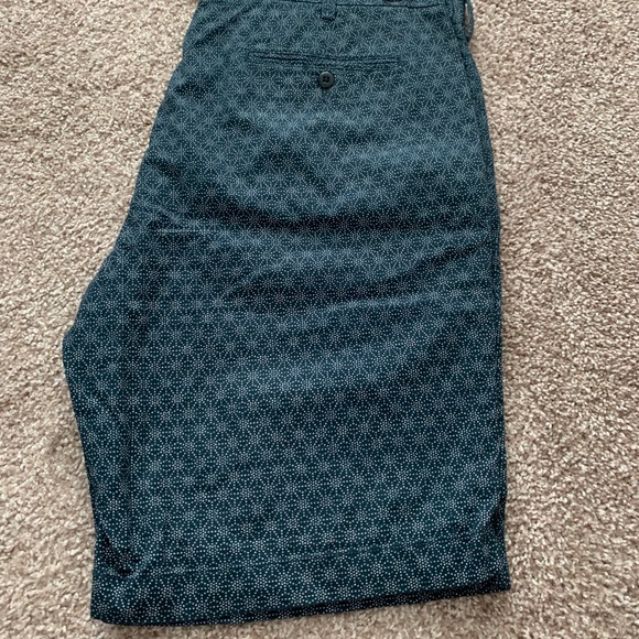 J. Crew 11" Club Short in Starburst - Picture 13 of 13